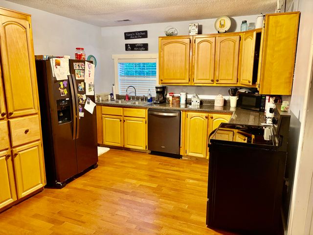 915 Oscar Morgan Road, Strunk, KY 42649
