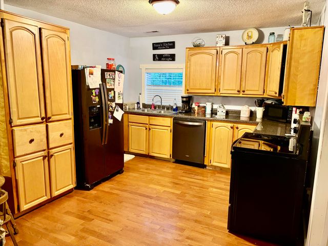 915 Oscar Morgan Road, Strunk, KY 42649
