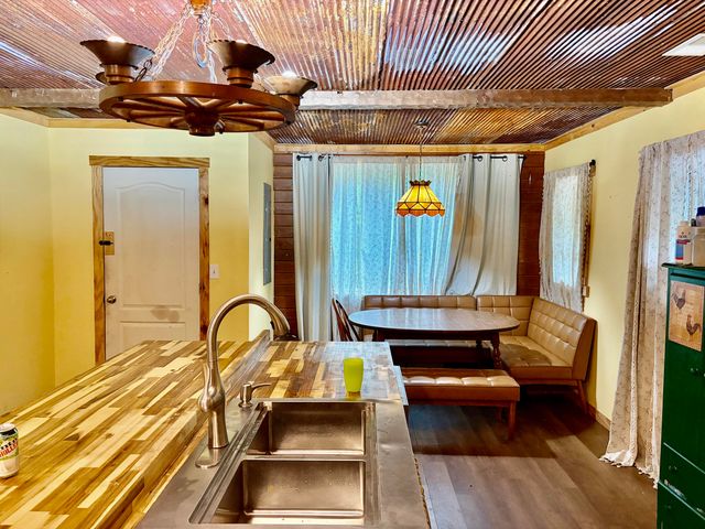 915 Oscar Morgan Road, Strunk, KY 42649