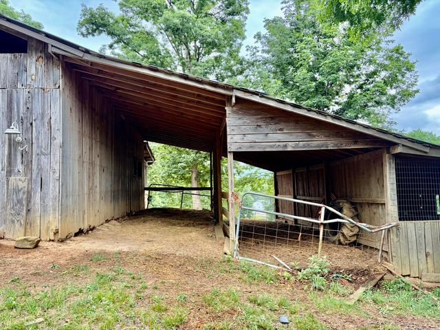 915 Oscar Morgan Road, Strunk, KY 42649
