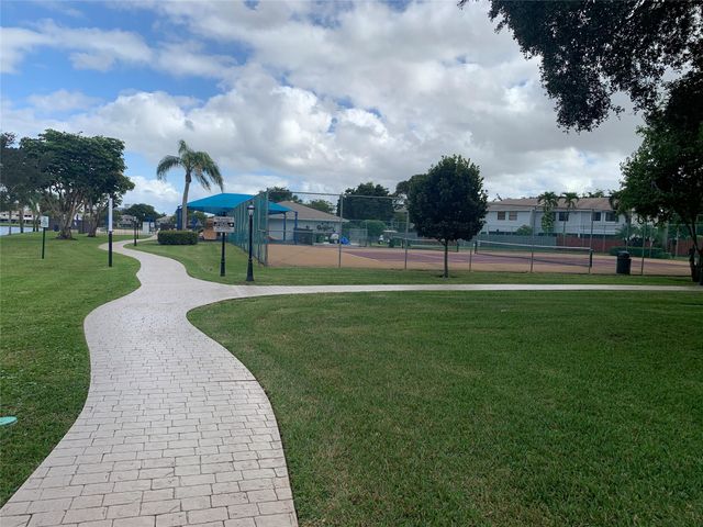 312 NW 106TH TE 312, Pembroke Pines, FL 33026