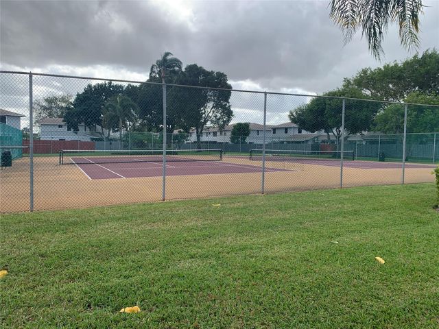 312 NW 106TH TE 312, Pembroke Pines, FL 33026