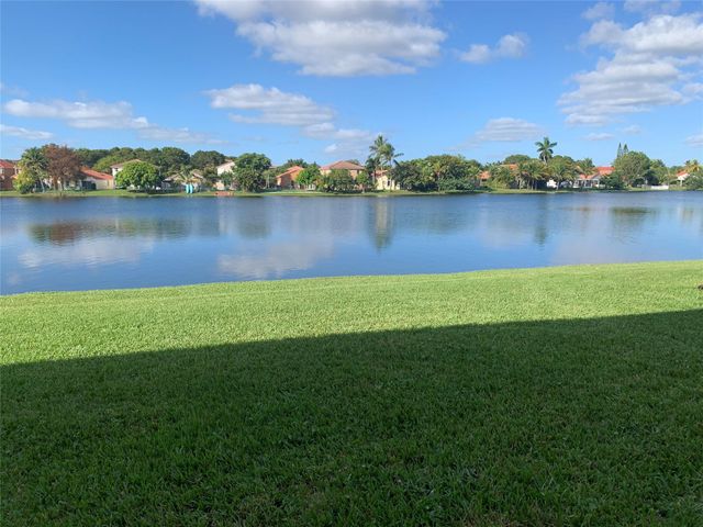 312 NW 106TH TE 312, Pembroke Pines, FL 33026