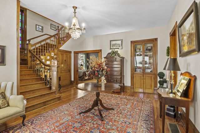 342 N Main Street, Harrodsburg, KY 40330