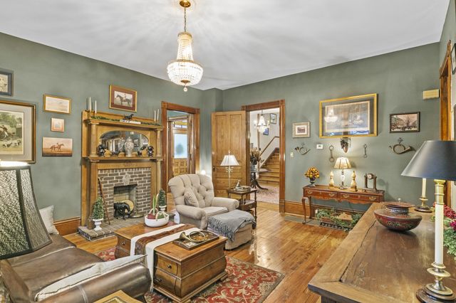 342 N Main Street, Harrodsburg, KY 40330