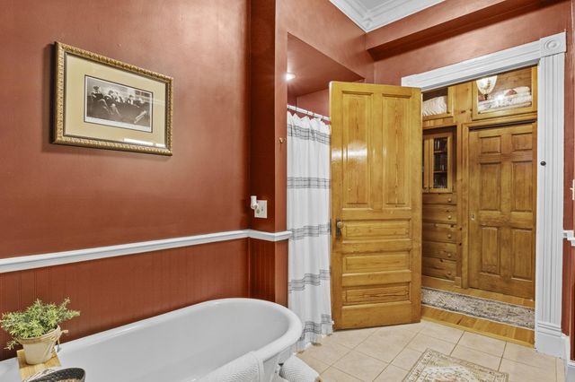 342 N Main Street, Harrodsburg, KY 40330