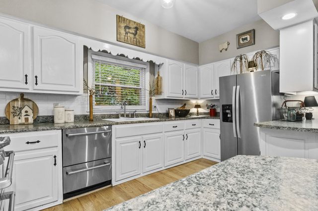 342 N Main Street, Harrodsburg, KY 40330