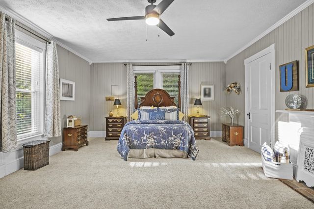 342 N Main Street, Harrodsburg, KY 40330