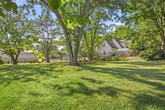 342 N Main Street, Harrodsburg, KY 40330