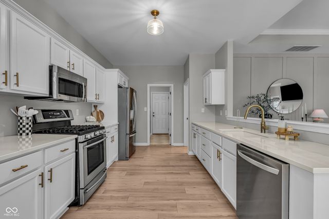 5000 Willow Road, Zionsville, IN 46077