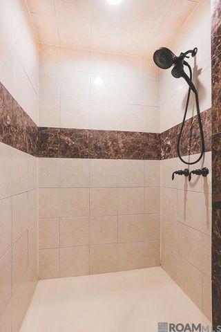 12455 Windermere Oaks Ct, Baton Rouge, LA 70810