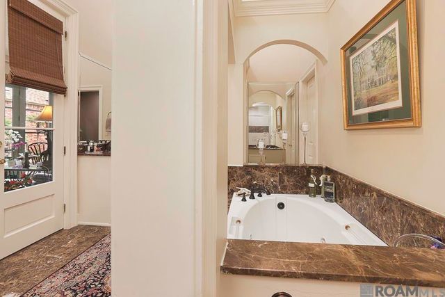 12455 Windermere Oaks Ct, Baton Rouge, LA 70810