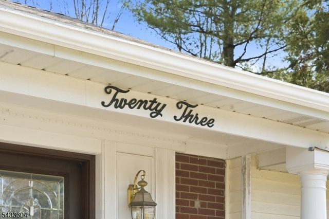 23 JAN RIVER DRIVE, Upper Saddle River Boro, NJ 07458