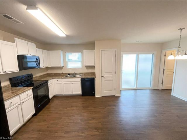 211 Sumter Court, Burlington, NC 27217