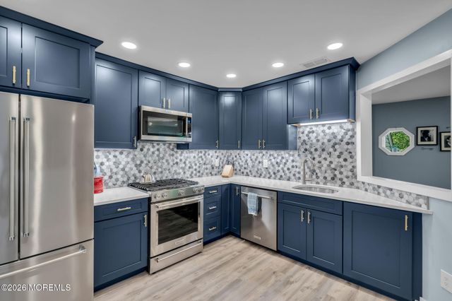 364 Mayfair Place, Morganville, NJ 07751