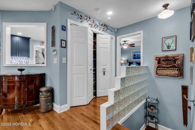 364 Mayfair Place, Morganville, NJ 07751