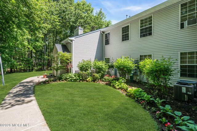 364 Mayfair Place, Morganville, NJ 07751
