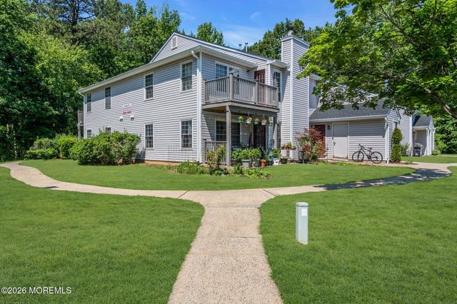364 Mayfair Place, Morganville, NJ 07751