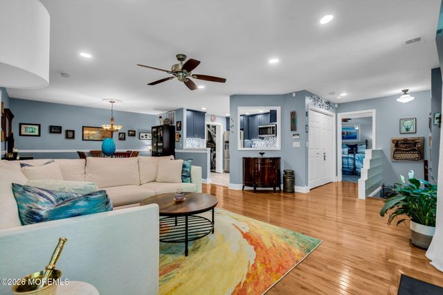 364 Mayfair Place, Morganville, NJ 07751
