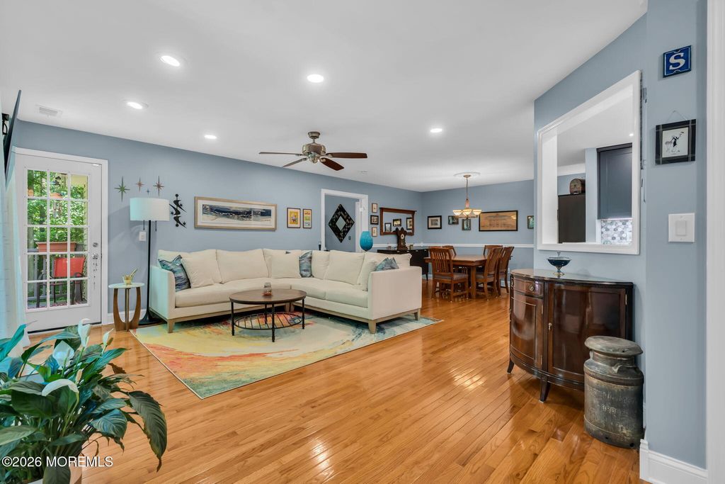 364 Mayfair Place, Morganville, NJ 07751