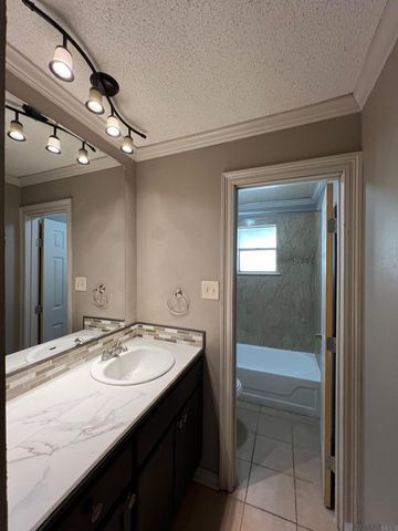 8817 Shadow Bluff Ave, Denham Springs, LA 70726