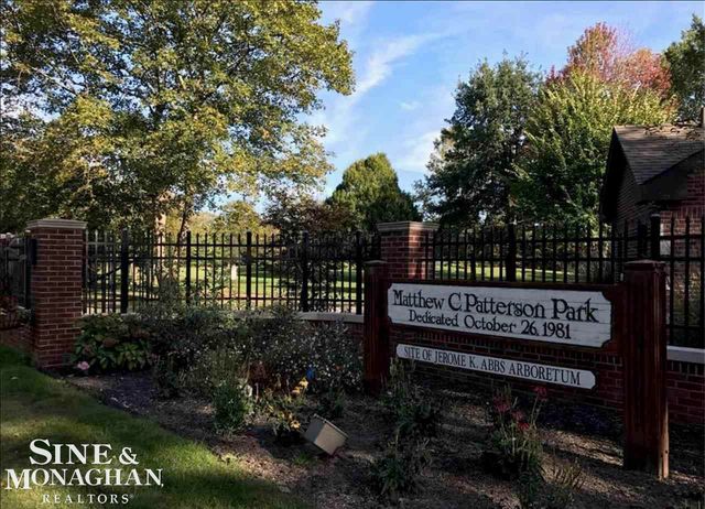 1134 Wayburn Street 2S, Grosse Pointe Park, MI 48236