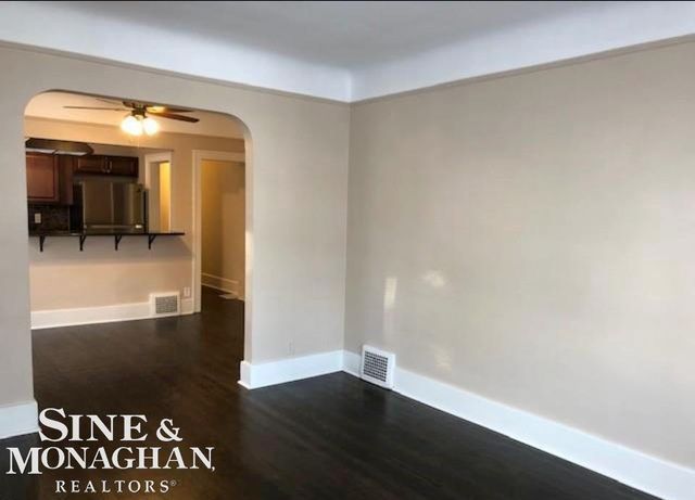1134 Wayburn Street 2S, Grosse Pointe Park, MI 48236