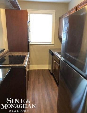 1134 Wayburn Street 2S, Grosse Pointe Park, MI 48236