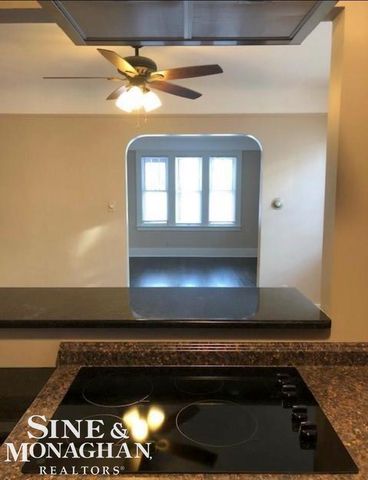 1134 Wayburn Street 2S, Grosse Pointe Park, MI 48236