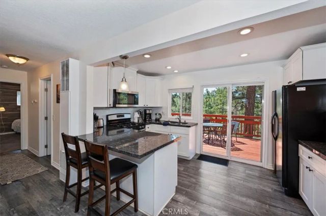 490 Vista, Big Bear Lake, CA 92315
