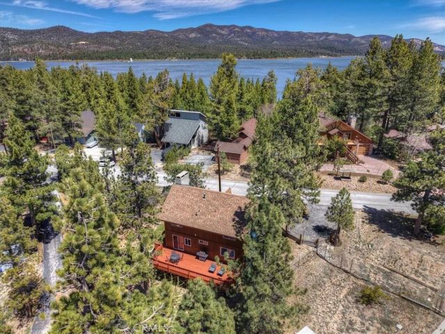 490 Vista, Big Bear Lake, CA 92315