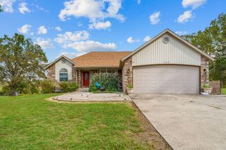 450 Holly Way, Kirbyville, MO 65679