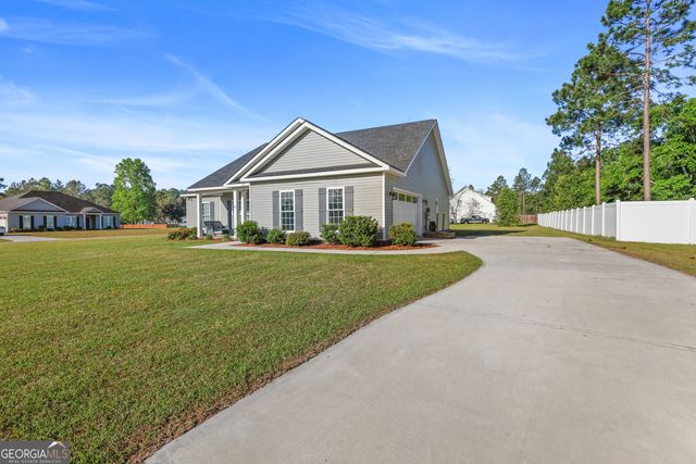 301 Tallulah Bend, Ellabell, GA 31308