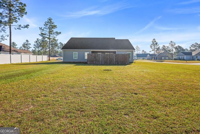 301 Tallulah Bend, Ellabell, GA 31308
