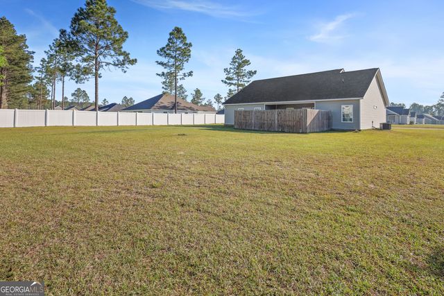301 Tallulah Bend, Ellabell, GA 31308