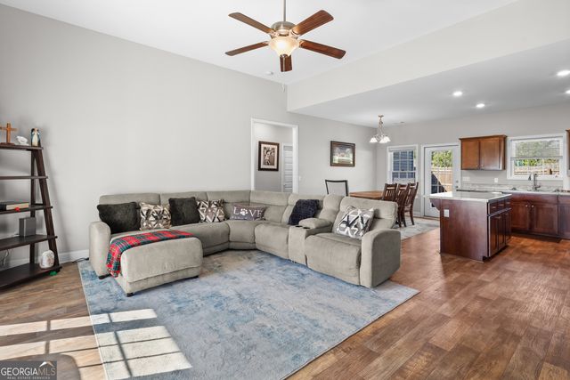 301 Tallulah Bend, Ellabell, GA 31308