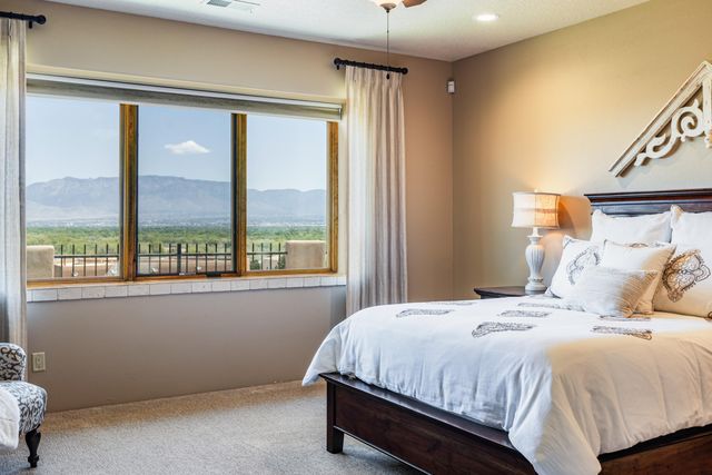4308 Willow View Lane NW, Albuquerque, NM 87120