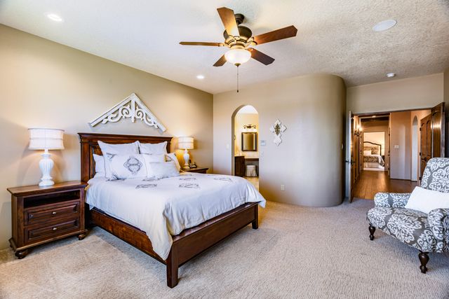 4308 Willow View Lane NW, Albuquerque, NM 87120