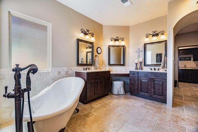 4308 Willow View Lane NW, Albuquerque, NM 87120