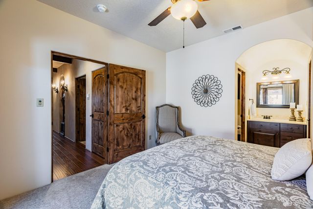 4308 Willow View Lane NW, Albuquerque, NM 87120