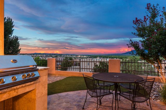 4308 Willow View Lane NW, Albuquerque, NM 87120