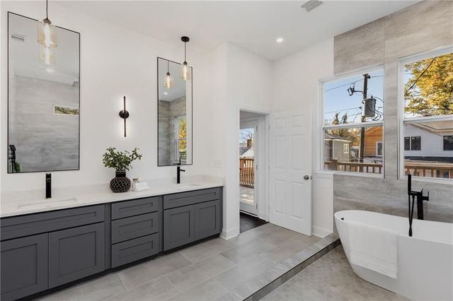 60 Newcastle SW Street, Atlanta, GA 30314