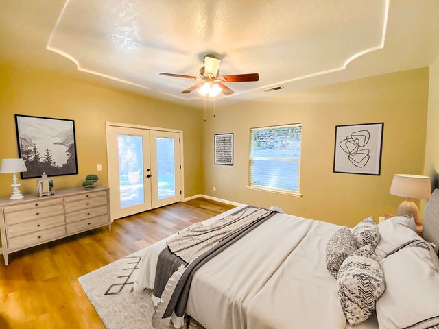 18197 Hammer Ln, Tuolumne, CA 95379