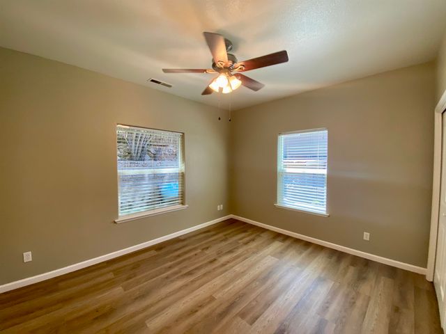 18197 Hammer Ln, Tuolumne, CA 95379