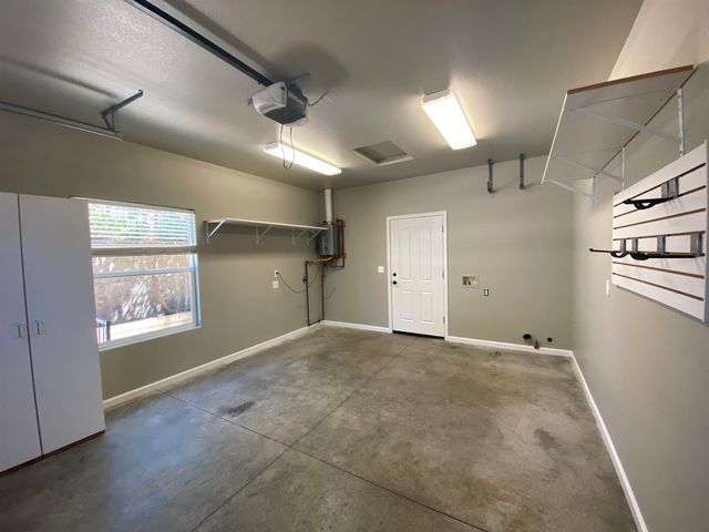 18197 Hammer Ln, Tuolumne, CA 95379