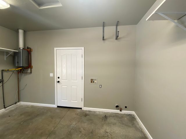 18197 Hammer Ln, Tuolumne, CA 95379