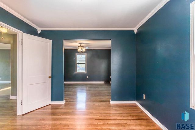 1900 S Lake Ave Avenue, Sioux Falls, SD 57105