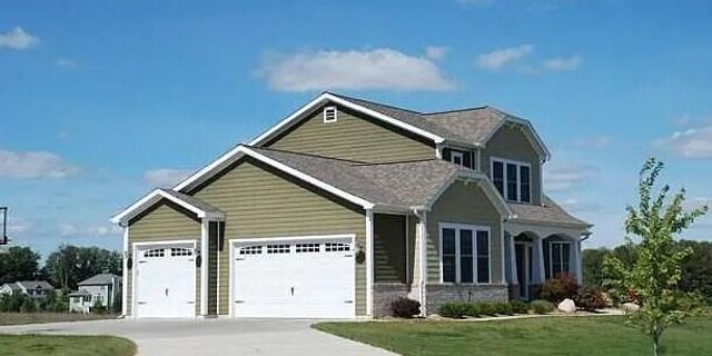 681 Madeira Drive, Traverse City, MI 49696