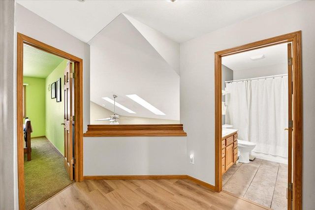 1205 Greenbrier Drive, Waunakee, WI 53597