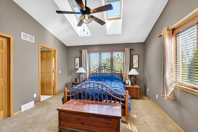1205 Greenbrier Drive, Waunakee, WI 53597